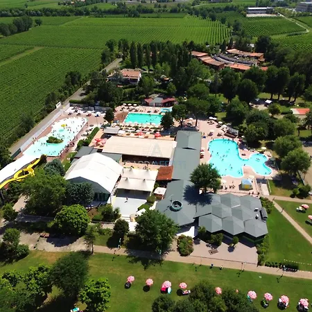 Cristallo - Accesso Gratuito A Parco Acquatico * Desenzano del Garda