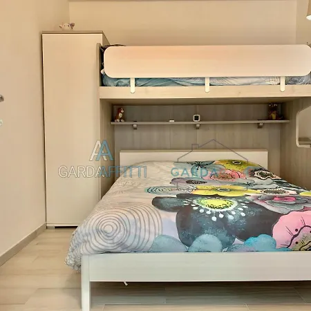Cristallo - - Gardaaffitti Com * Desenzano del Garda
